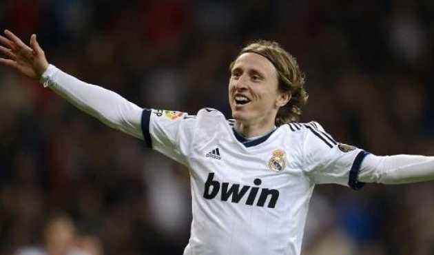 问下拜仁球迷，周六大家想吃几个汉堡！