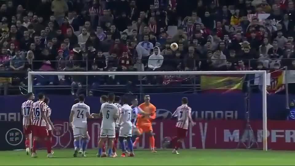 拜合拉木梅开二度 熊猫杯中国U22男足两球完胜