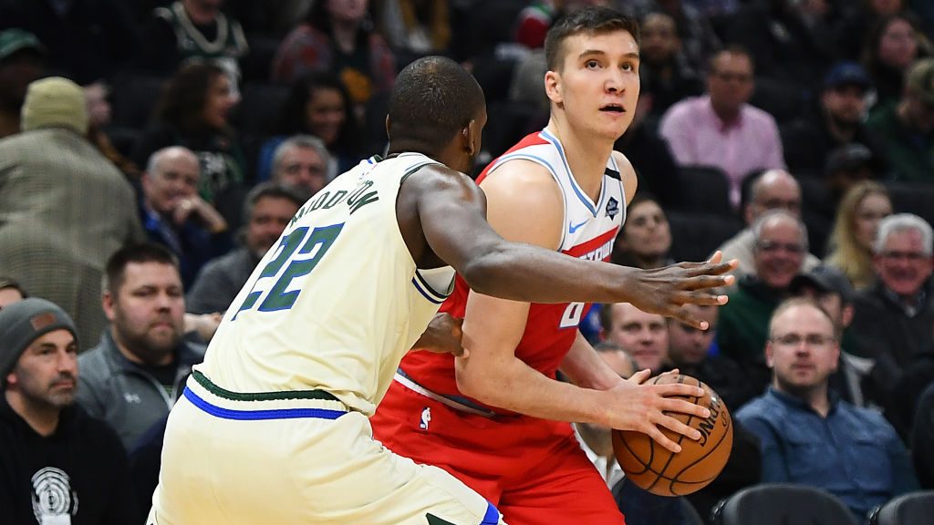 湖人通过多 湖人通过多